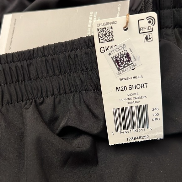 ADIDAS SHORT SIZE XL - Picture 4 of 4